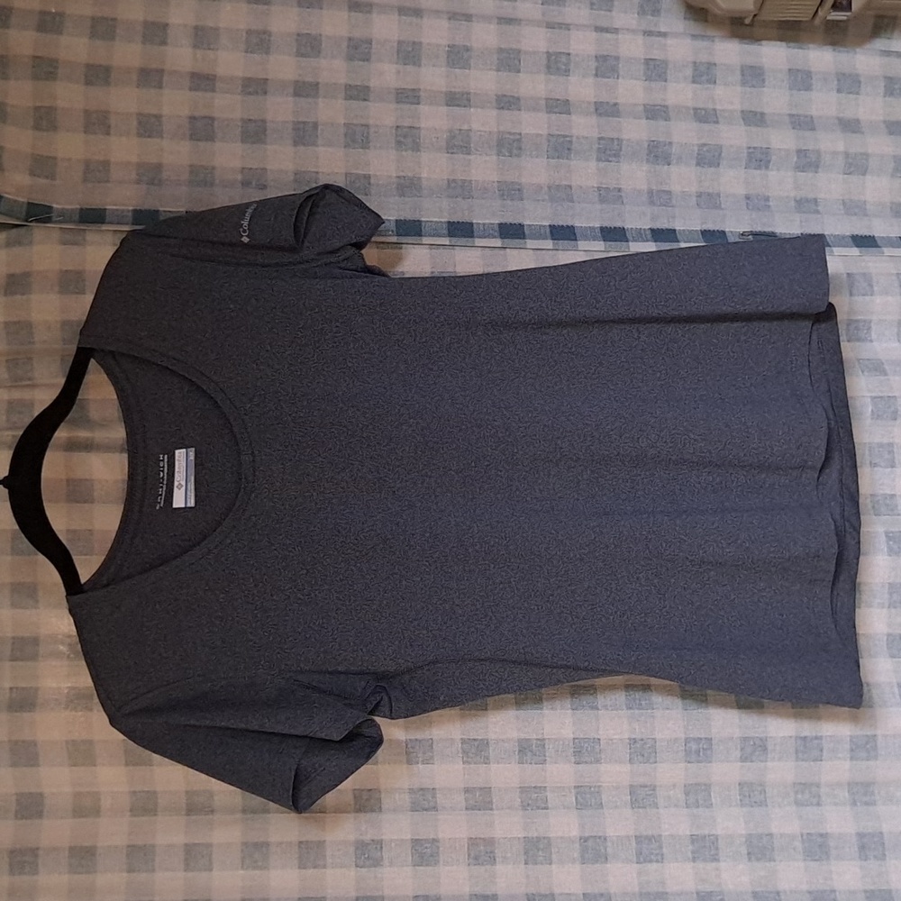 Columbia athletic tee, small
